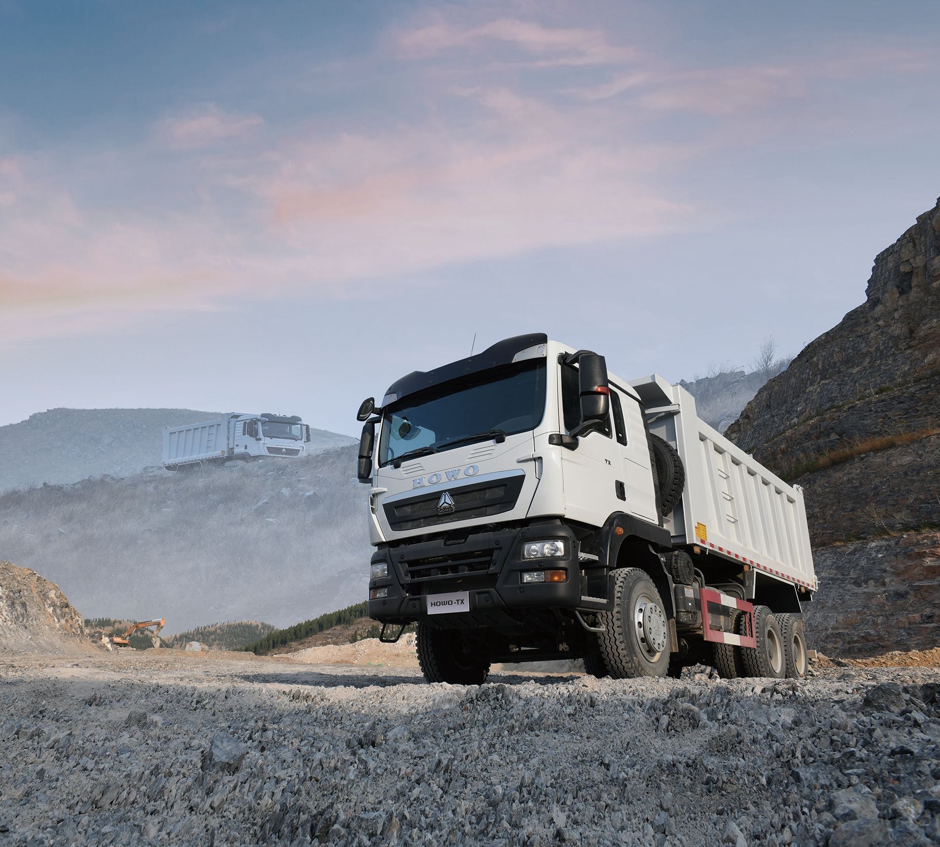 HOWO-TX 6x4 tipper (1)